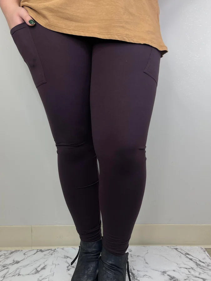 Chocolate Leggings w/ Pockets ** Pre-Sale **