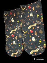 Load image into Gallery viewer, NAVY DAISY - CUSTOM PRINTED SOCKS