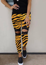Load image into Gallery viewer, TIGER LACE KNEE FULL/DIPPED LACE CAPRI/SIDE LACE CAPRI